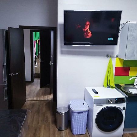 Hostel 777 Vokzal Киев Екстериор снимка